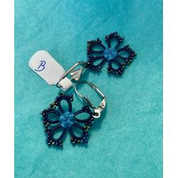 Boucles d'oreilles frivolité bleu (centre oya)