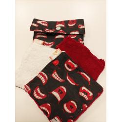 Pochette de voyage + 4 lingettes démaquillantes